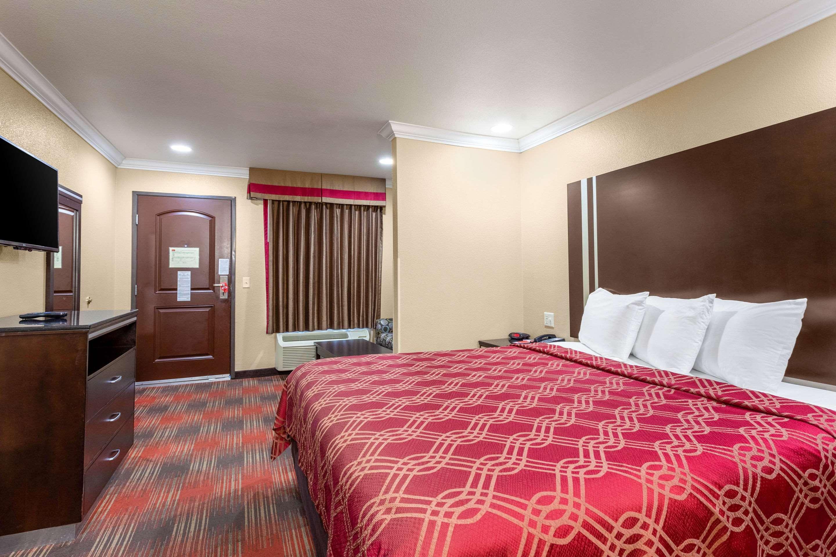 Econo Lodge Inn & Suites Escondido Downtown Eksteriør bilde