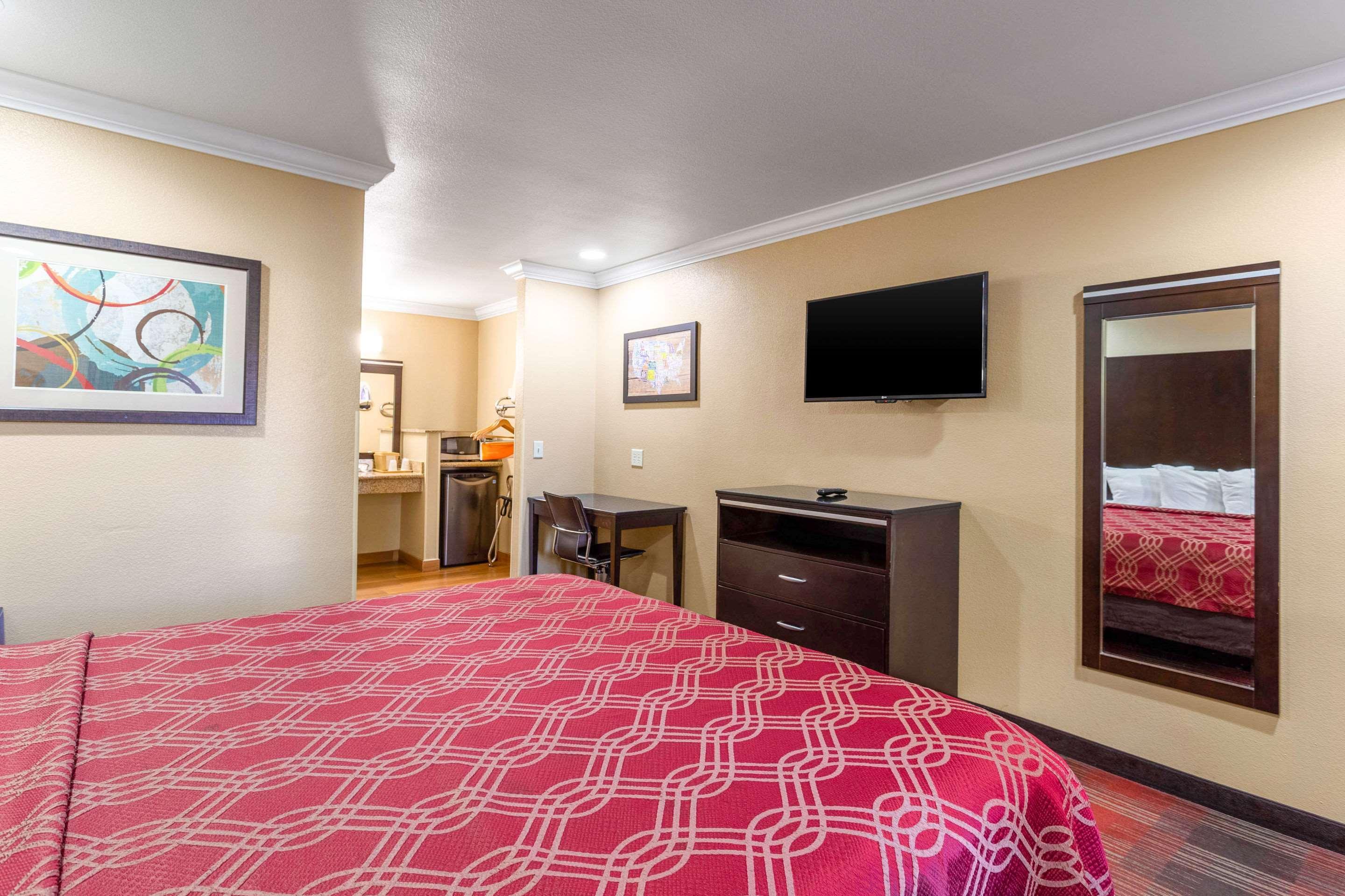 Econo Lodge Inn & Suites Escondido Downtown Eksteriør bilde