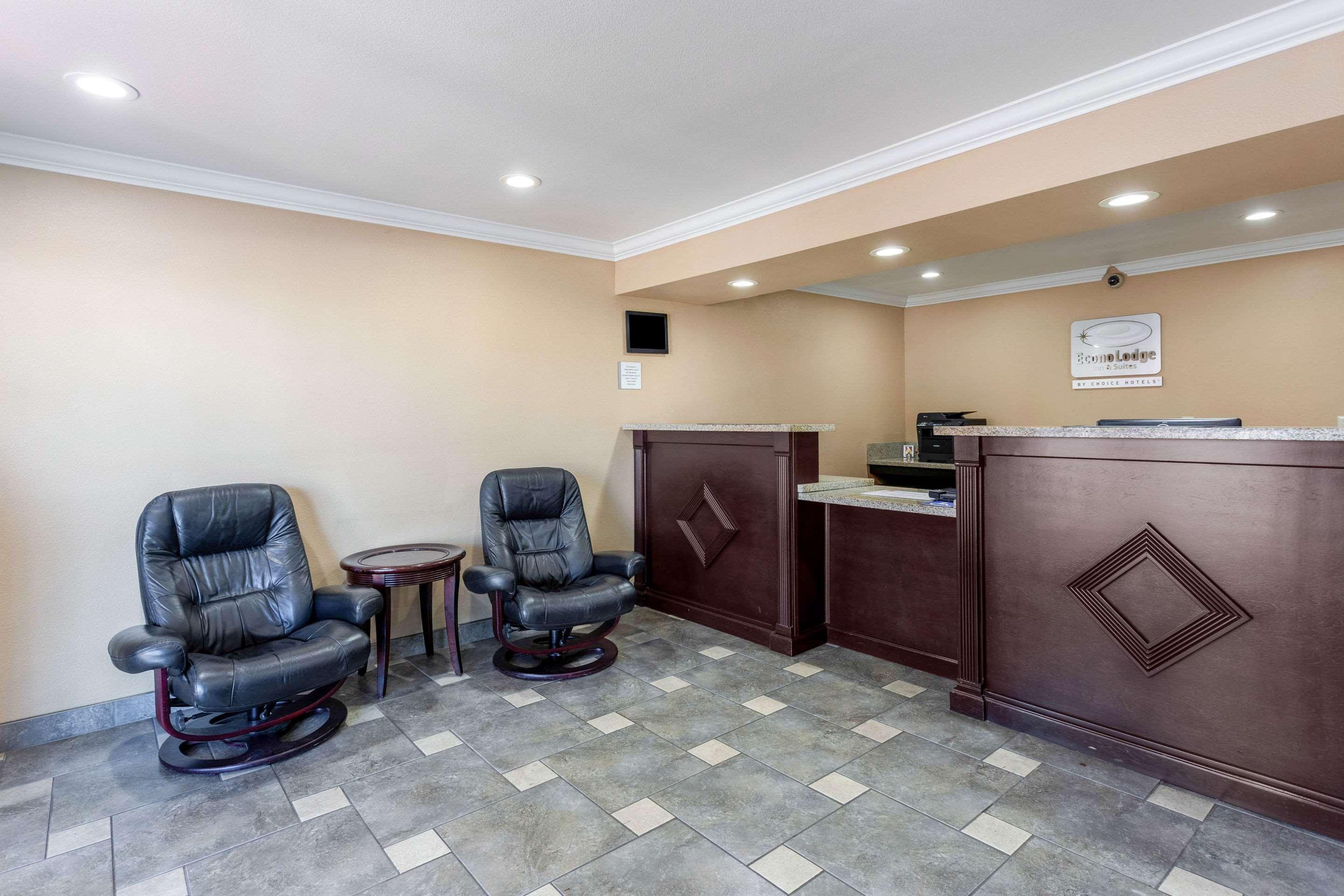 Econo Lodge Inn & Suites Escondido Downtown Eksteriør bilde