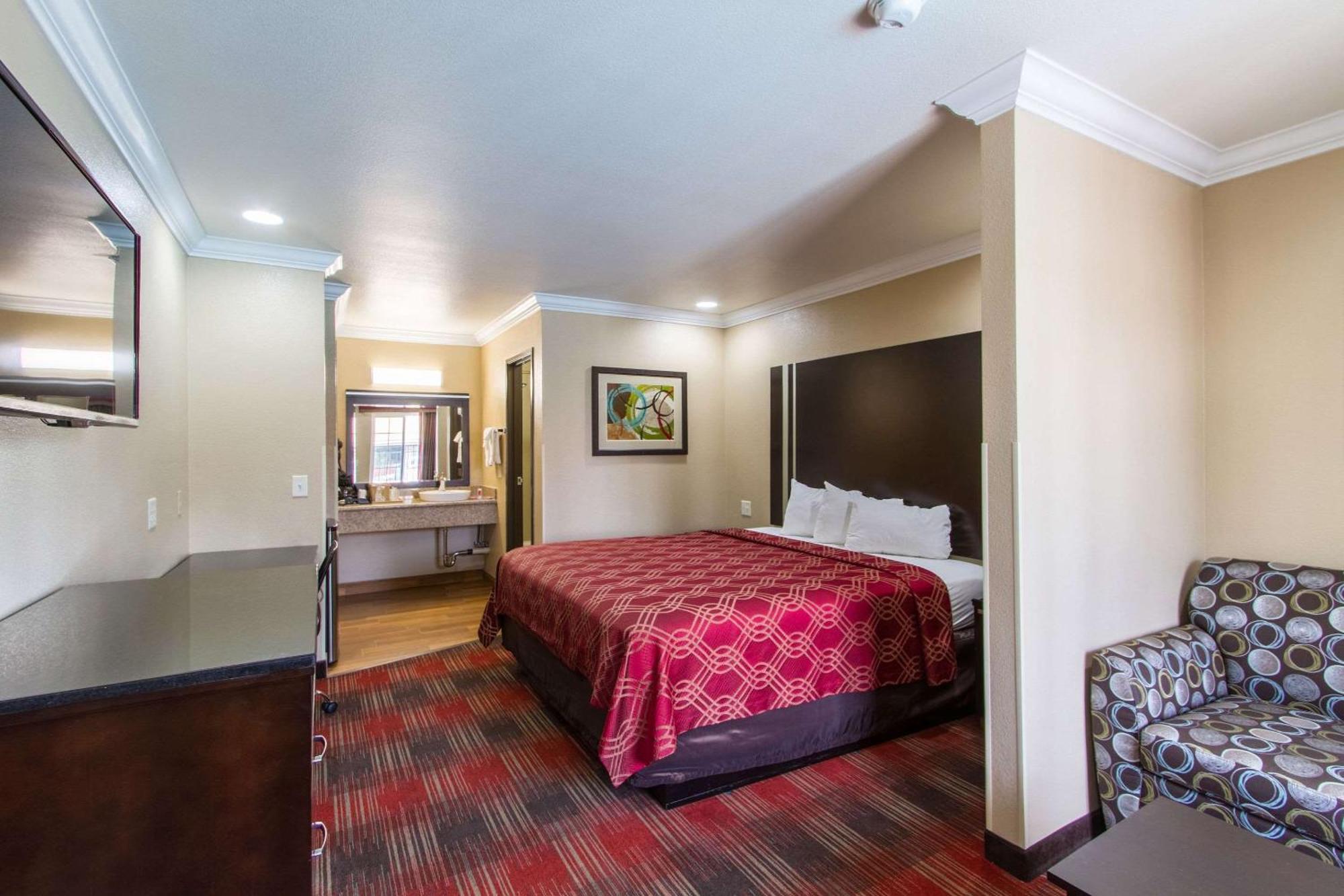 Econo Lodge Inn & Suites Escondido Downtown Eksteriør bilde