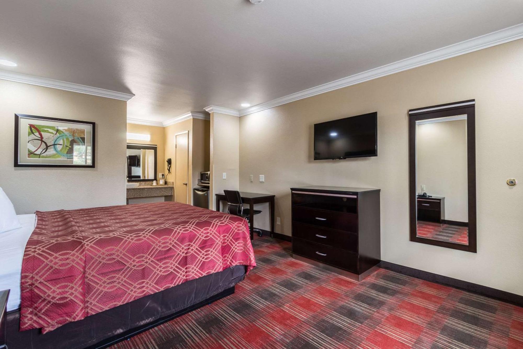 Econo Lodge Inn & Suites Escondido Downtown Eksteriør bilde